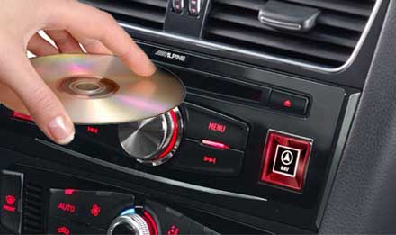 Audi A4 DVD Player X703D A4 Alpine X703D Audi -soitin A4, A5, Q5 Navigointi TomTom kartoilla ja 3v. ilmaisilla päivityksillä Apple CarPlay Android Auto 7″ kosketusnäyttö Bluetooth, USB, AuxIn, HDMI In / Out, ym.ym.HUOMIO: X703D soittimen asentaminen EI onnistu kotikonstein, joten soittimen asennuttamiseen suosittelemme käyttämään ammattitaitoista asentamoa. Yhteensopiva: Audi A5 2007-2016 (Chorus, Concert, Symphony) Ei autoihin, joissa Audi MMI Navigation tai Navigation plus Audi A4 2007-2015 (Chorus, Concert, Symphony) Ei autoihin, joissa Audi MMI Navigation tai Navigation plus HUOMIO: Audi A4 ja Audi A5 vaativat aina G-KTX-A4L asennussarjan, joka myydään erikseen. Audi Q5 2009-2015 (Chorus, Concert, Symphony) Ei autoihin, joissa Audi MMI Navigation tai Navigation plus HUOMIO: Audi Q5 vaatii aina G-KTX-Q5L asennussarjan, joka myydään erikseen.