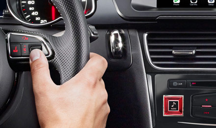 Audi A4 Steering Wheel Control Buttons X703D A4 Alpine X703D Audi -soitin A4, A5, Q5 Navigointi TomTom kartoilla ja 3v. ilmaisilla päivityksillä Apple CarPlay Android Auto 7″ kosketusnäyttö Bluetooth, USB, AuxIn, HDMI In / Out, ym.ym.HUOMIO: X703D soittimen asentaminen EI onnistu kotikonstein, joten soittimen asennuttamiseen suosittelemme käyttämään ammattitaitoista asentamoa. Yhteensopiva: Audi A5 2007-2016 (Chorus, Concert, Symphony) Ei autoihin, joissa Audi MMI Navigation tai Navigation plus Audi A4 2007-2015 (Chorus, Concert, Symphony) Ei autoihin, joissa Audi MMI Navigation tai Navigation plus HUOMIO: Audi A4 ja Audi A5 vaativat aina G-KTX-A4L asennussarjan, joka myydään erikseen. Audi Q5 2009-2015 (Chorus, Concert, Symphony) Ei autoihin, joissa Audi MMI Navigation tai Navigation plus HUOMIO: Audi Q5 vaatii aina G-KTX-Q5L asennussarjan, joka myydään erikseen.