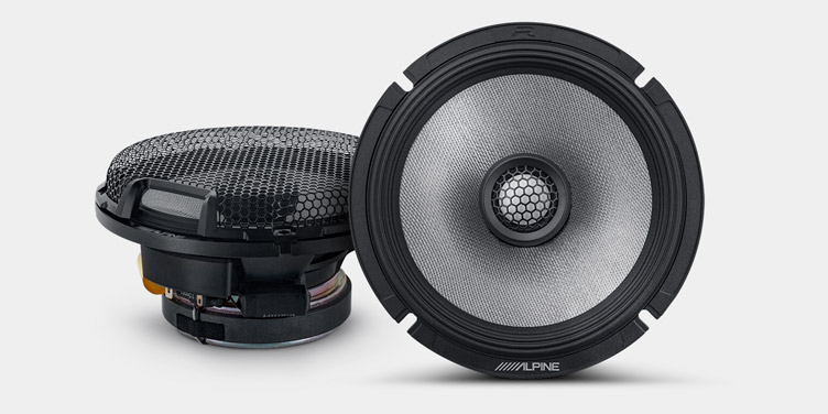 R2 S65 2 Way Coaxial Speaker Alpine R2-S65 2-Tie 6.5" Koaksiaalit Täysin uudistettu Alpine R-sarjan koaksiaalikaiutin. Alpine uudisti koko R-Series kaiutinmallistonsa ja kaikki uudet mallit ovat nyt Hi-Res Audio sertifioituja, joissa toistoalue ulottuu jopa 40 kilohertsiin saakka!